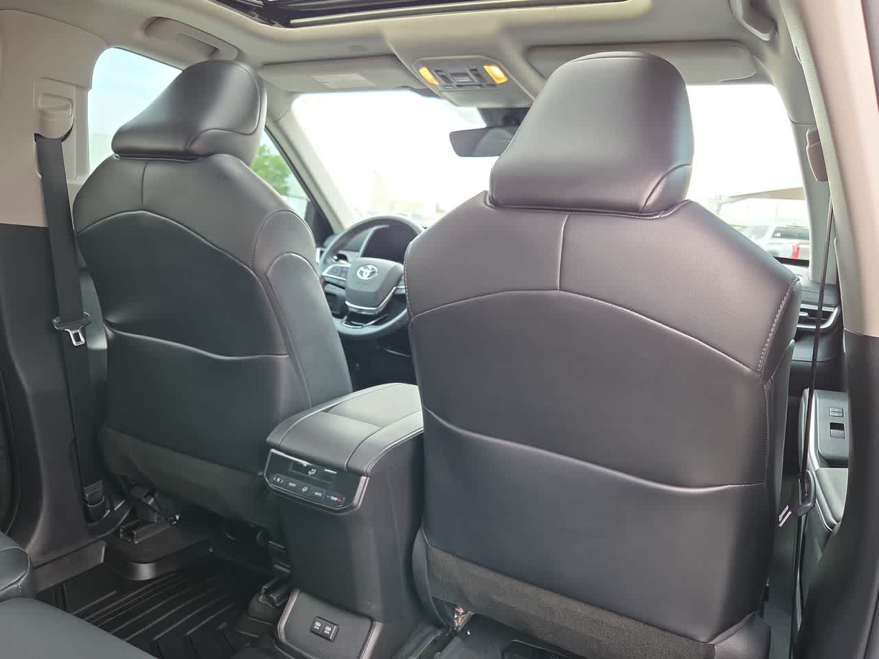 Thumbnail: 2021 Toyota Highlander - 16