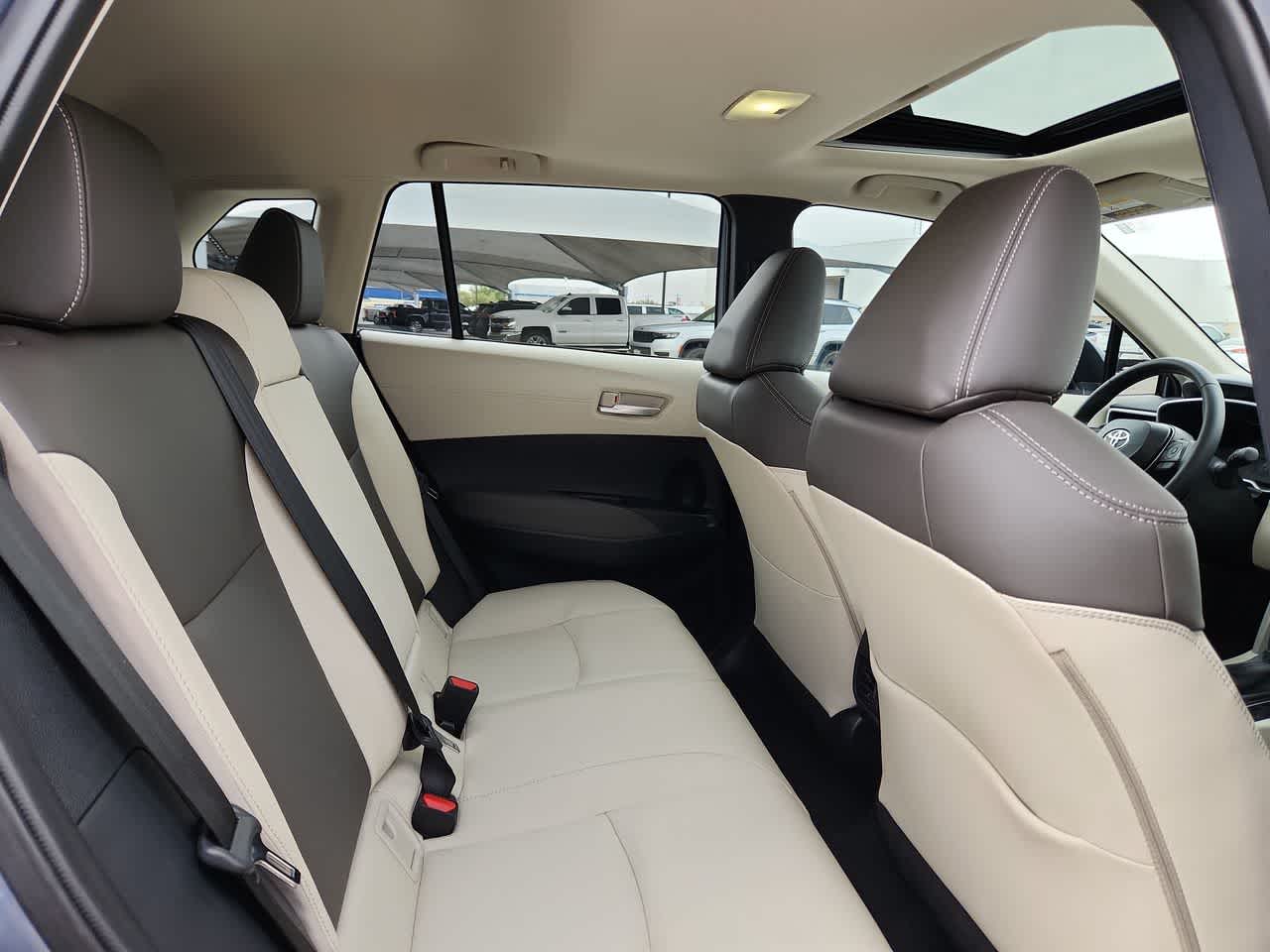 2024 Toyota Corolla Cross XLE 21