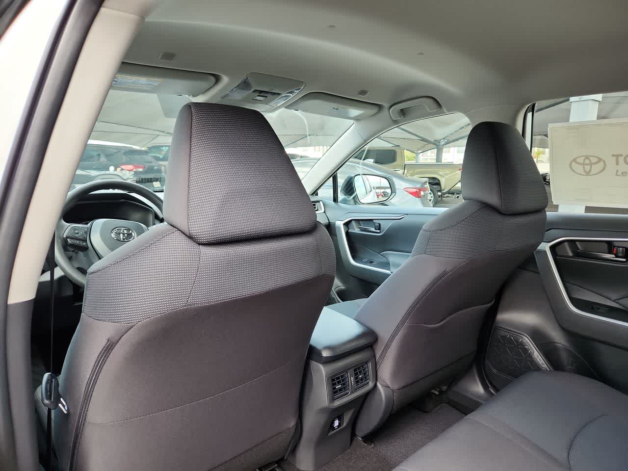 Thumbnail: 2025 Toyota RAV4 - 16