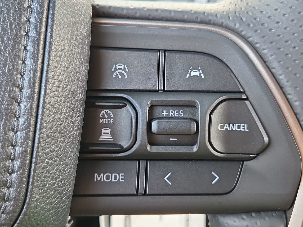 Thumbnail: 2026 Toyota 4Runner - 23