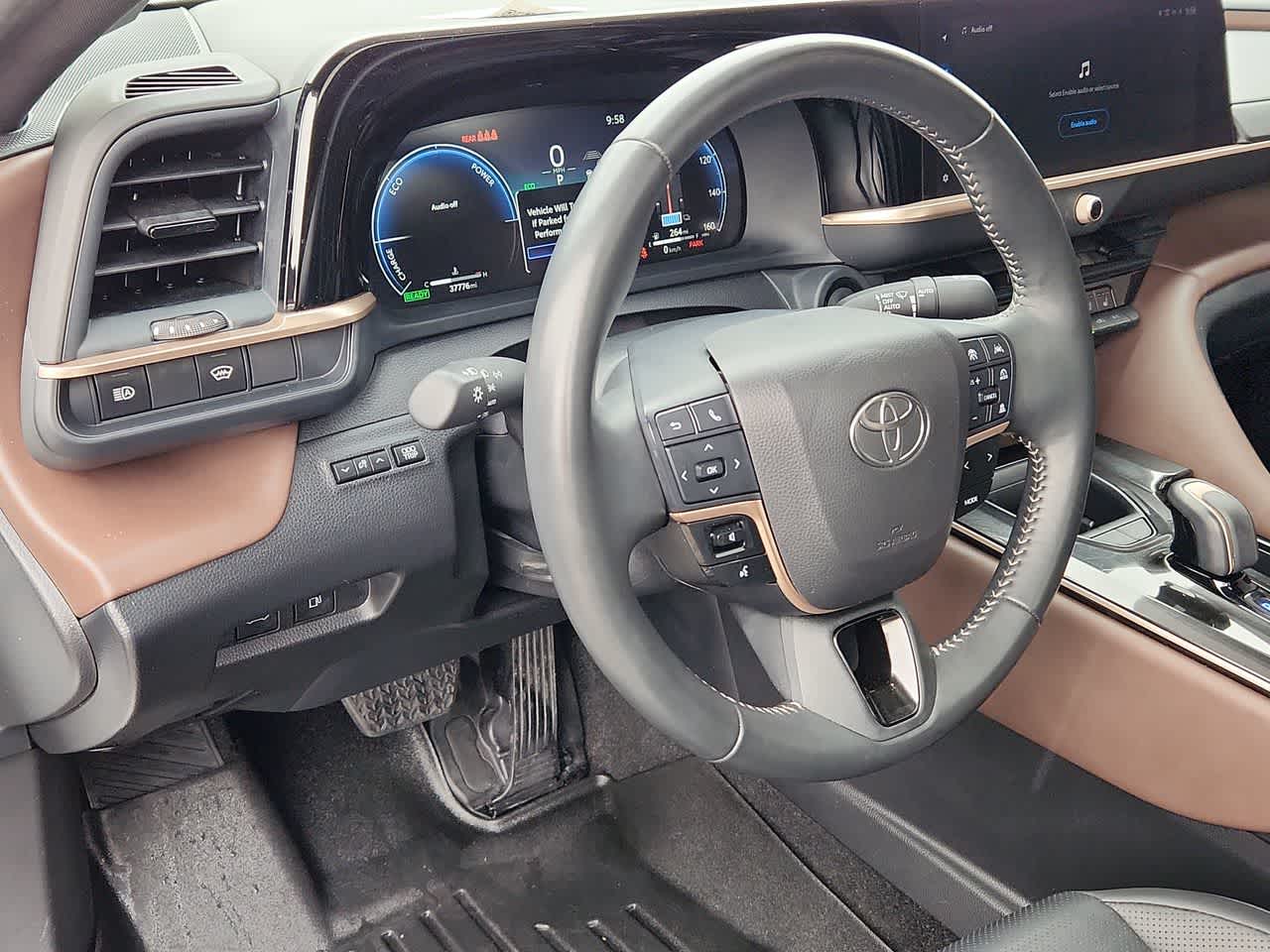 Thumbnail: 2024 Toyota Crown - 10