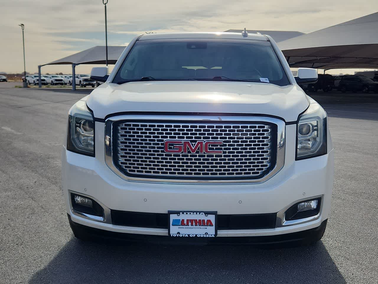 2015 GMC Yukon XL Denali 14
