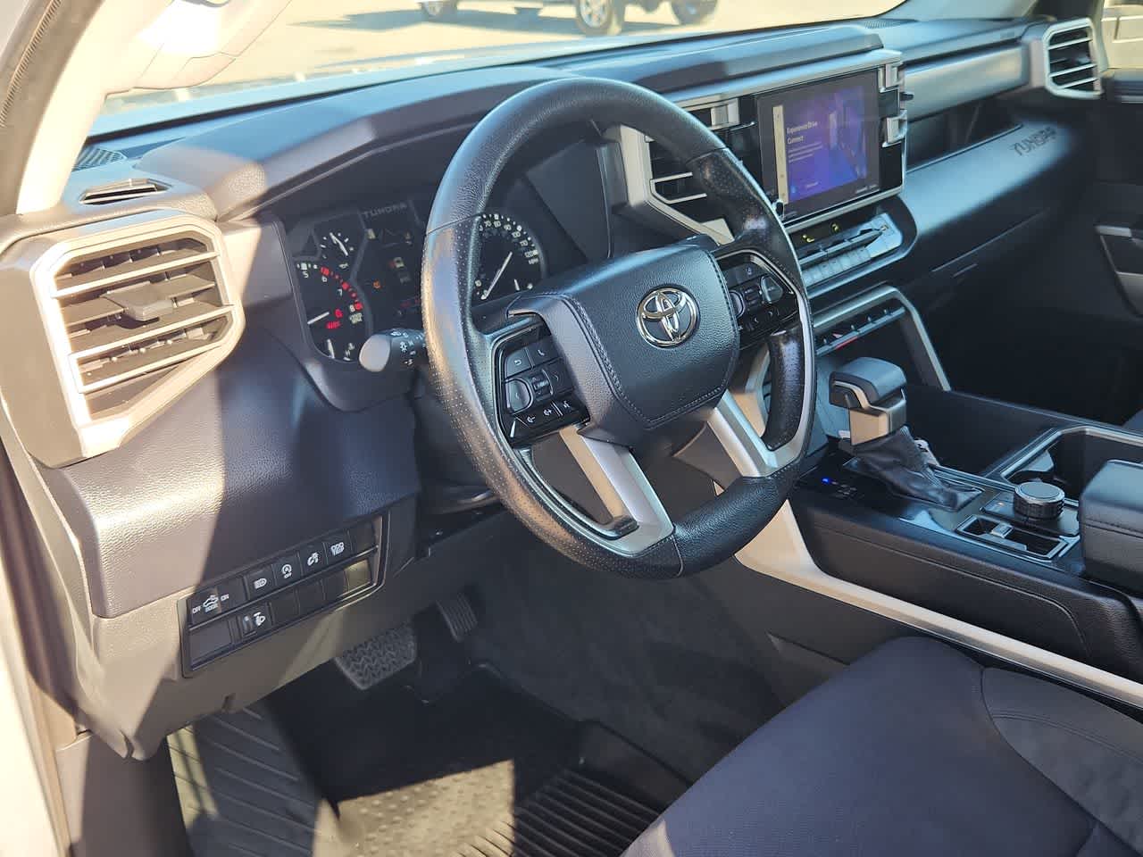 Thumbnail: 2024 Toyota Tundra - 10