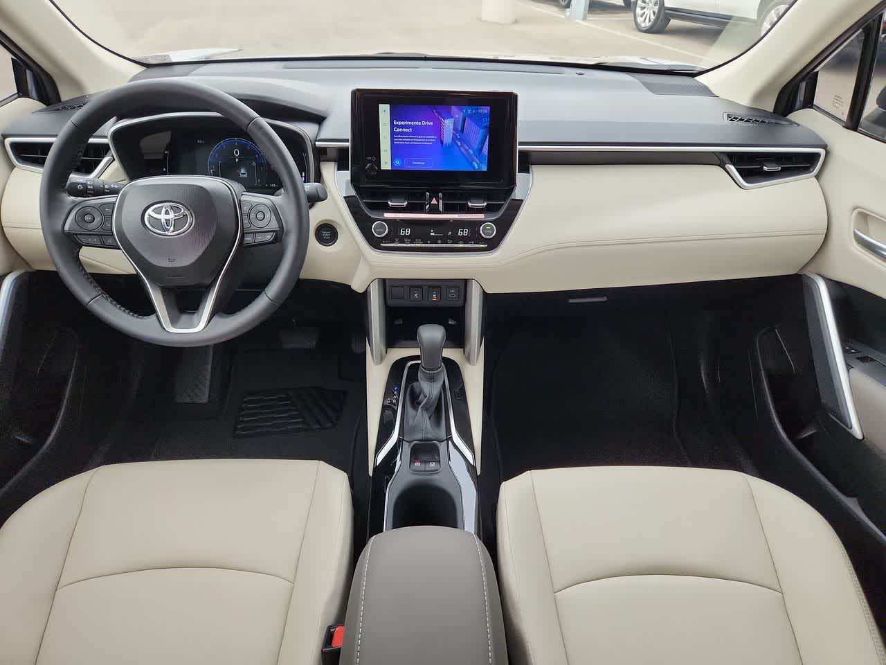 2024 Toyota Corolla Cross XLE 18