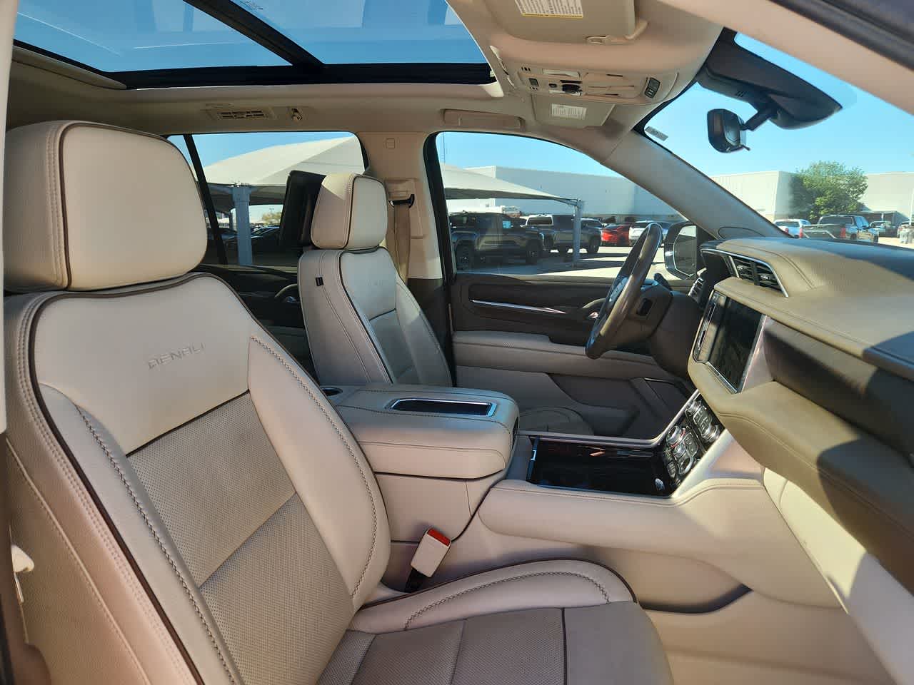 Thumbnail: 2022 GMC Yukon - 18