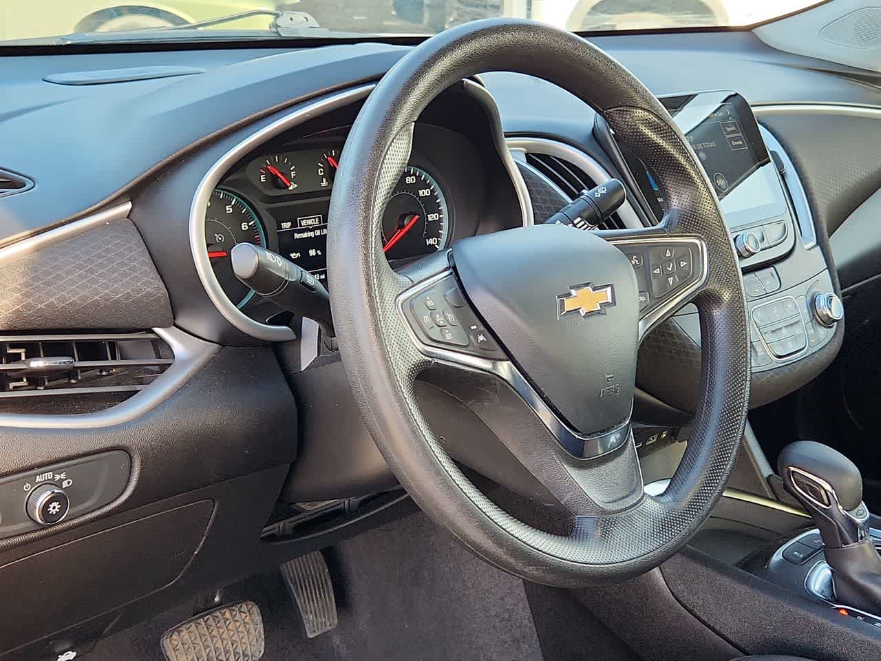 Thumbnail: 2024 Chevrolet Malibu - 10