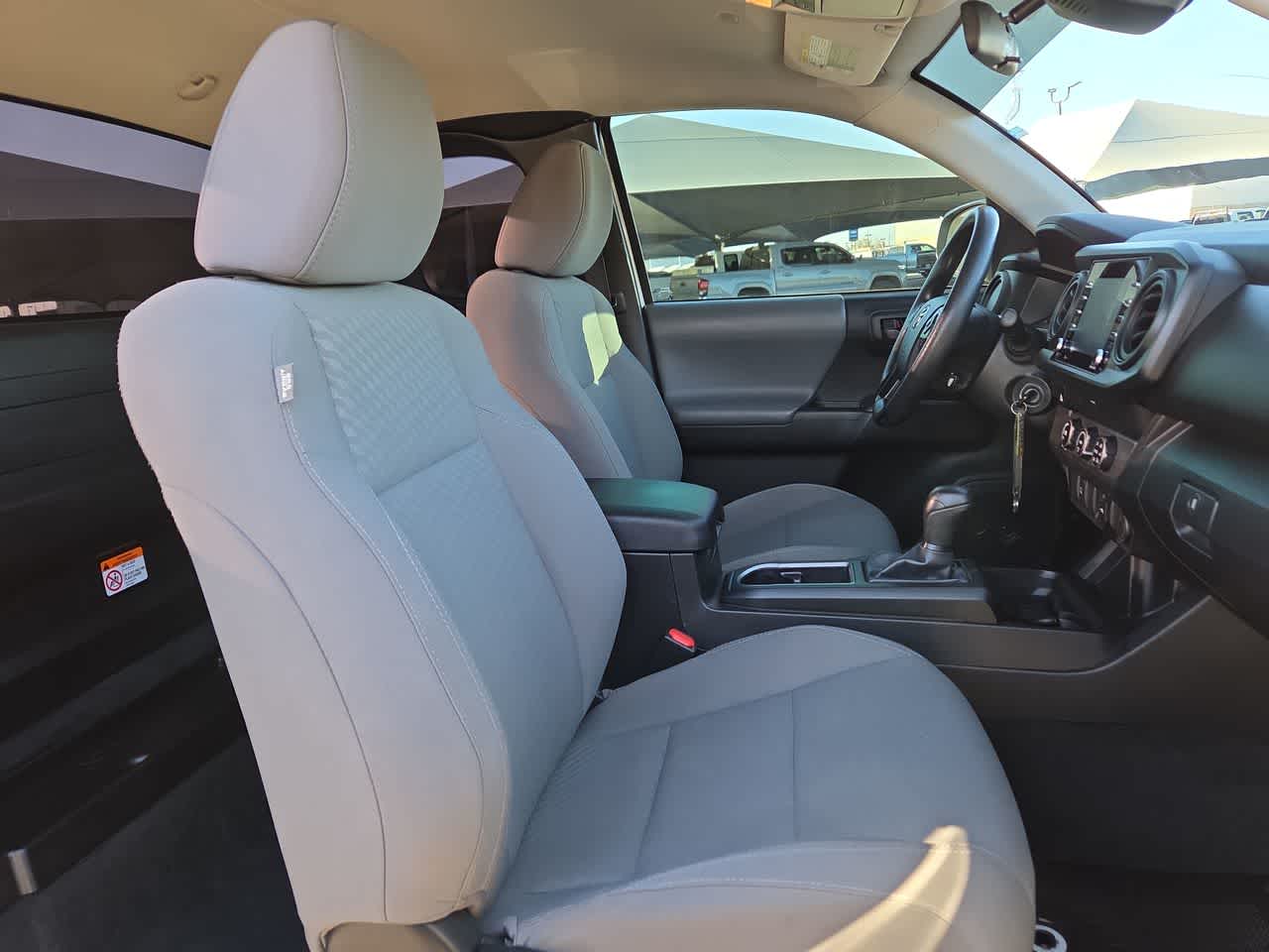 Thumbnail: 2022 Toyota Tacoma - 18