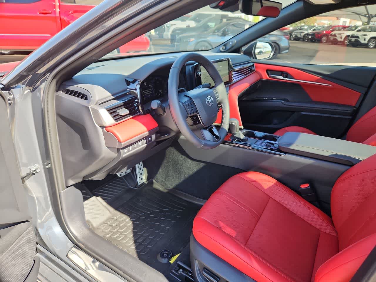 Thumbnail: 2025 Toyota Camry - 10