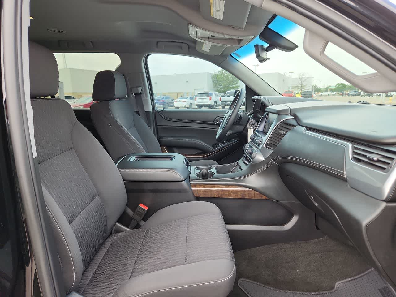 Thumbnail: 2018 Chevrolet Tahoe - 22