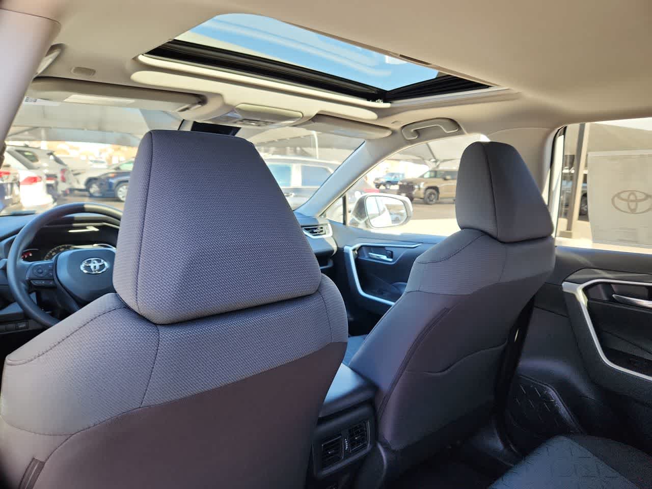 Thumbnail: 2025 Toyota RAV4 - 16