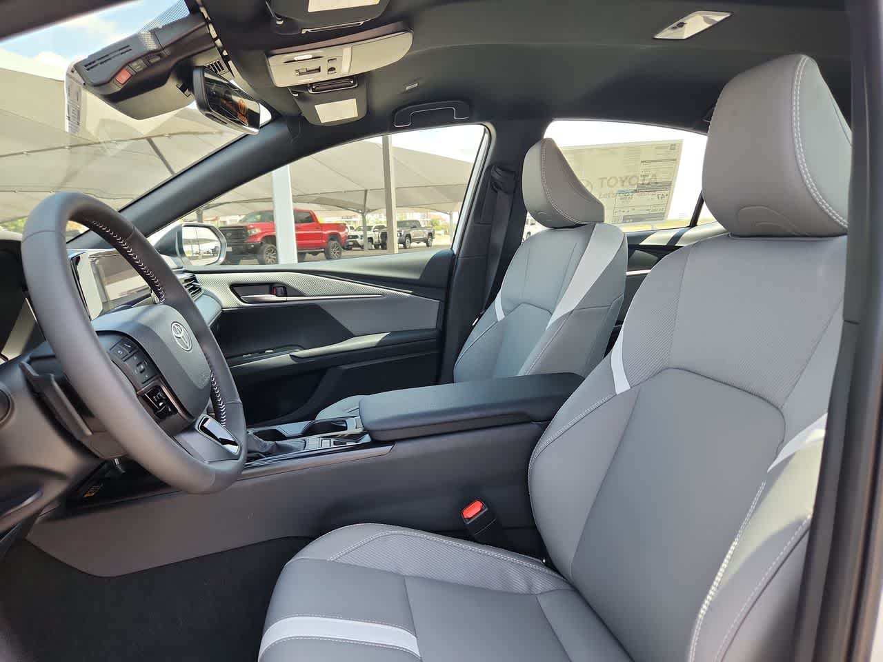 Thumbnail: 2025 Toyota Camry - 15