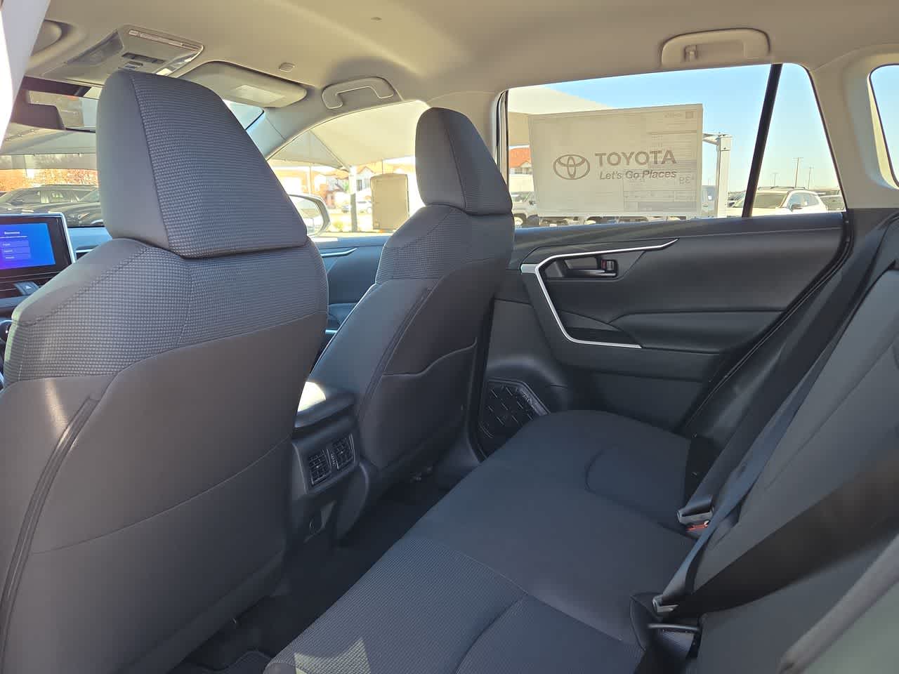 Thumbnail: 2025 Toyota RAV4 - 20