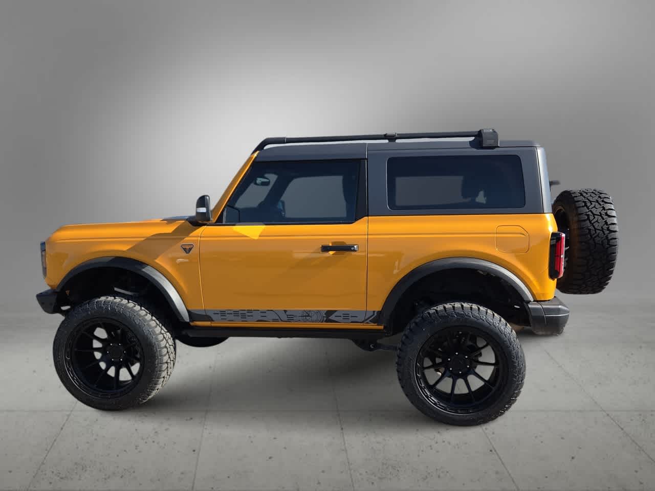 Thumbnail: 2021 Ford Bronco - 5