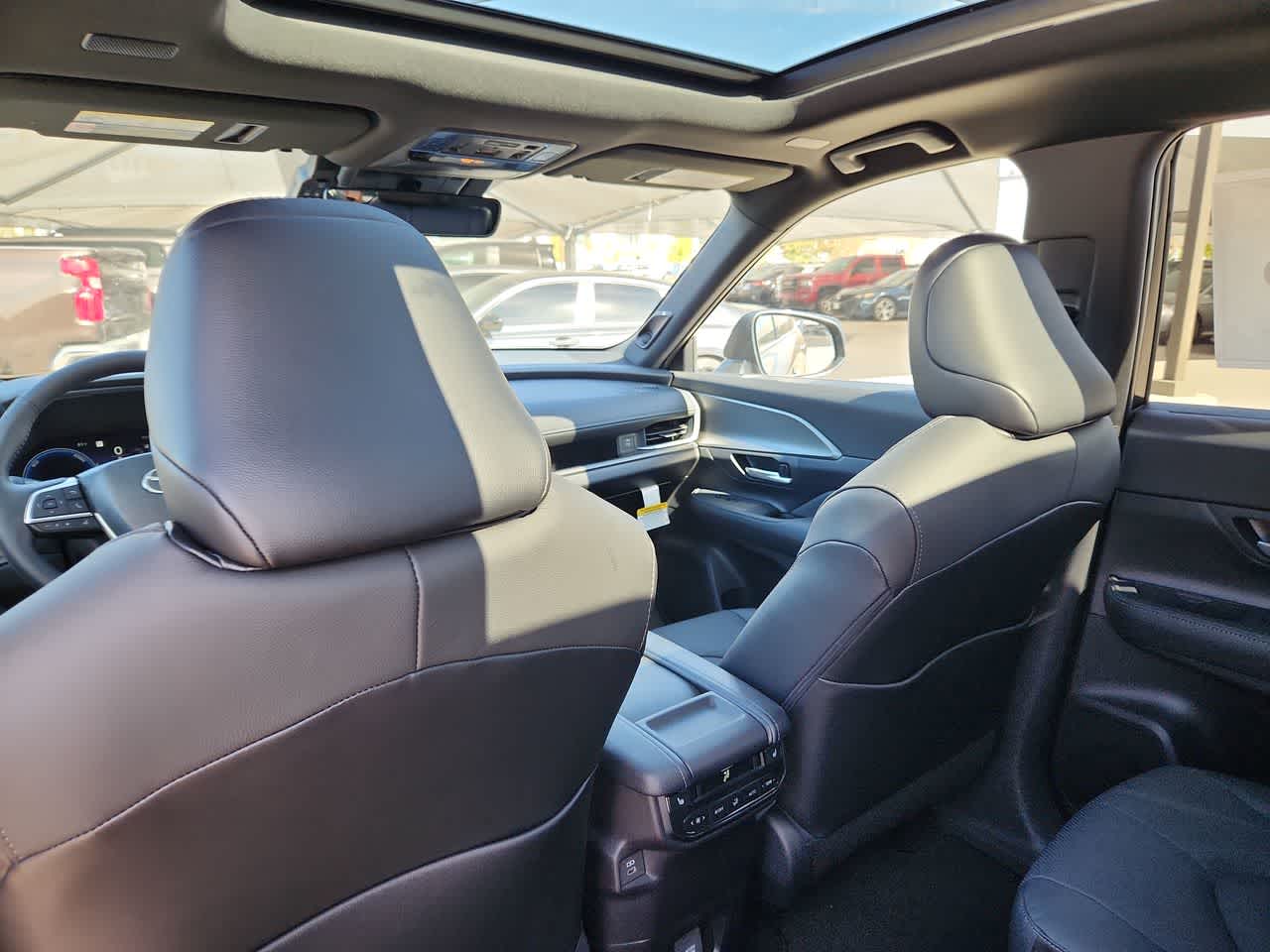 Thumbnail: 2026 Toyota Grand Highlander - 16
