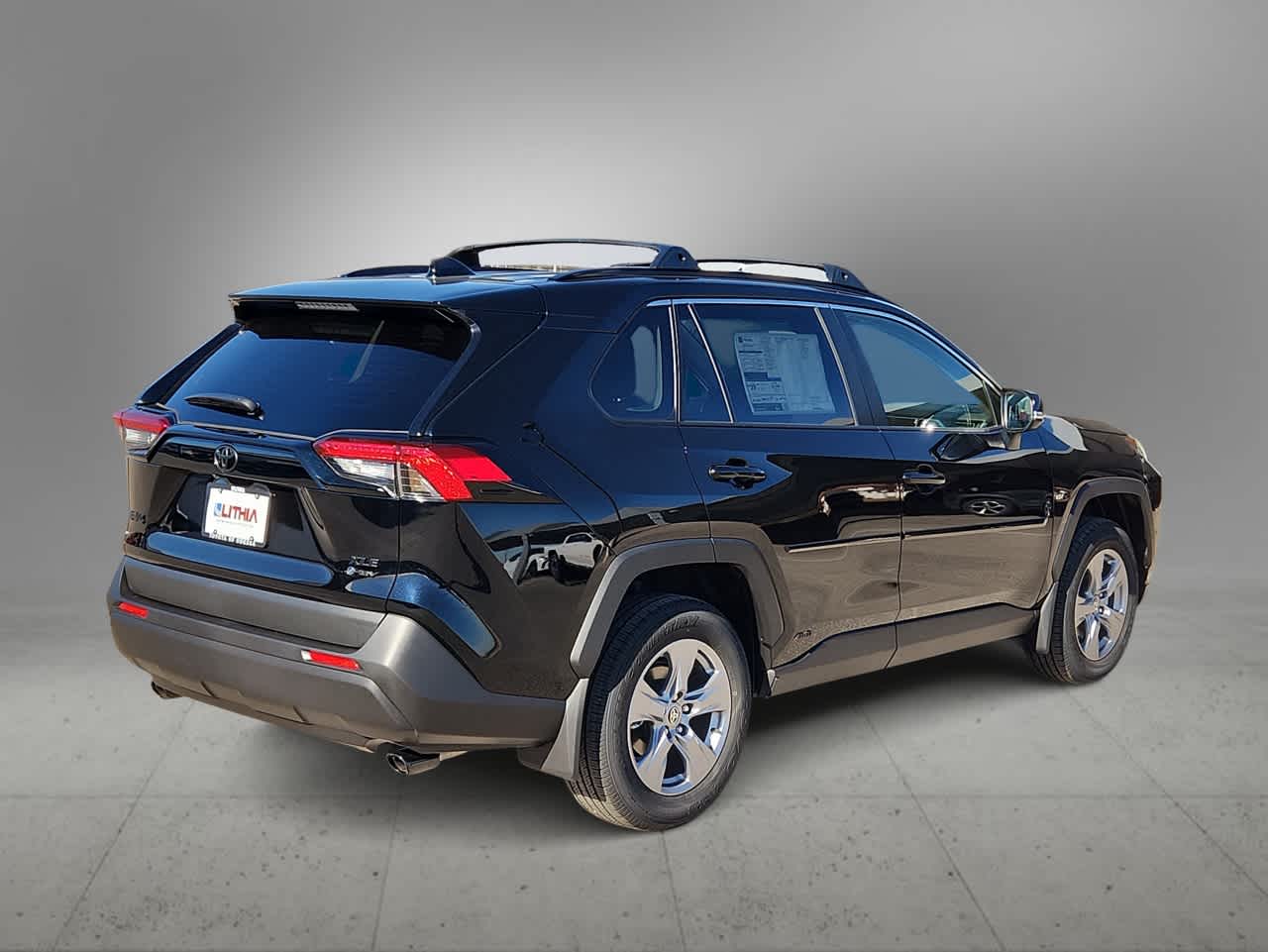 Thumbnail: 2025 Toyota RAV4 - 8