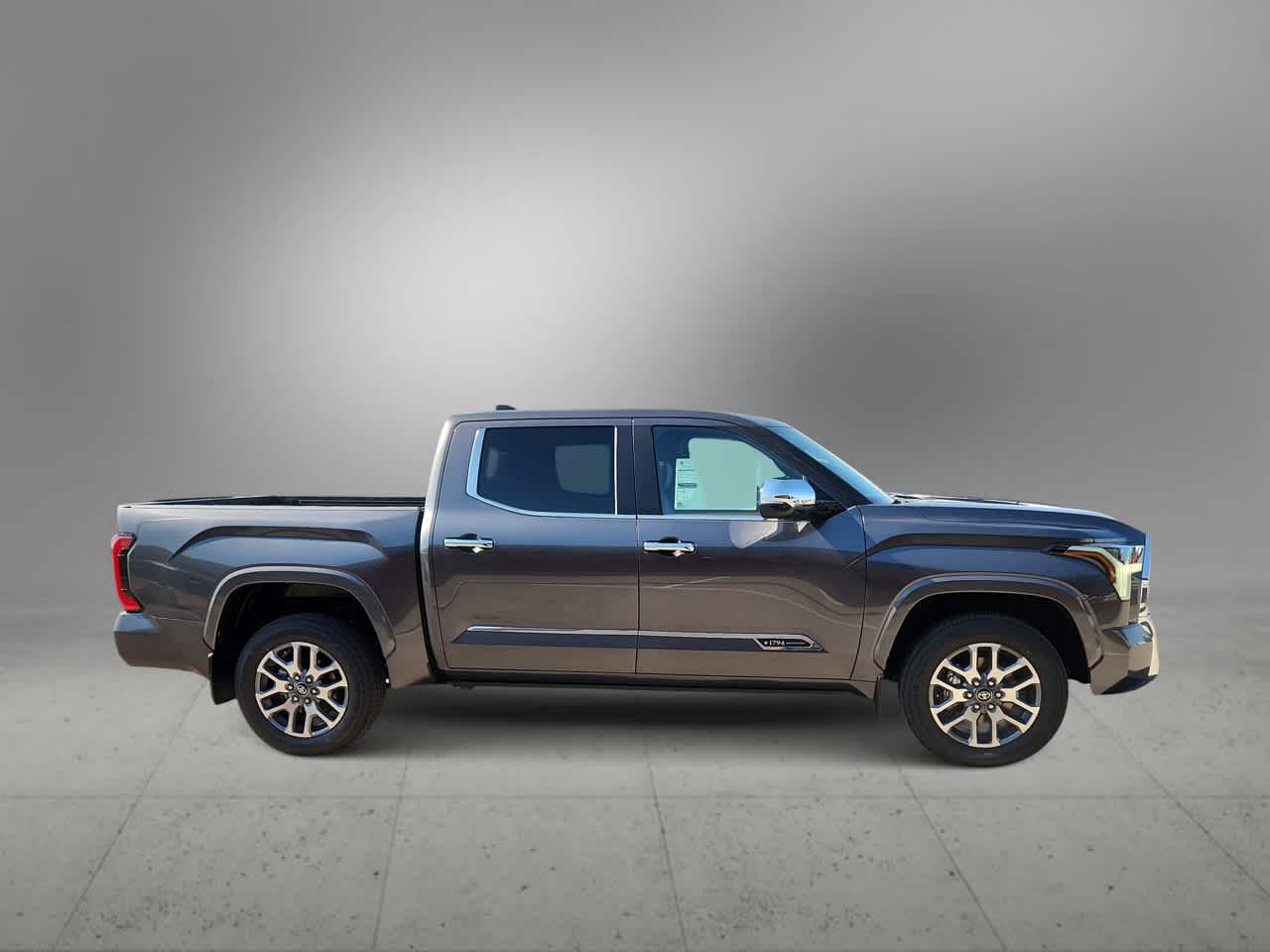 Thumbnail: 2025 Toyota Tundra - 9