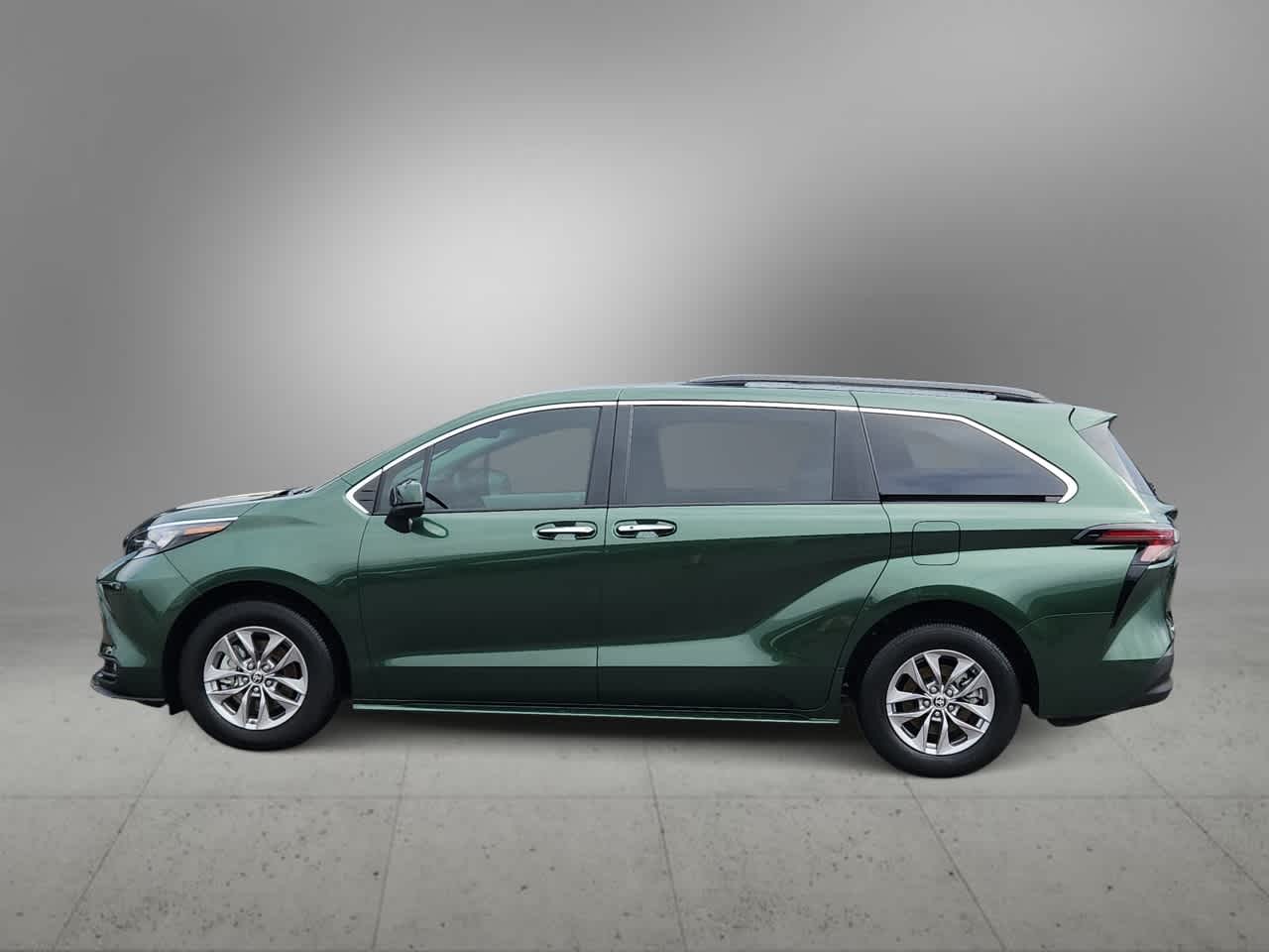 Thumbnail: 2025 Toyota Sienna - 5