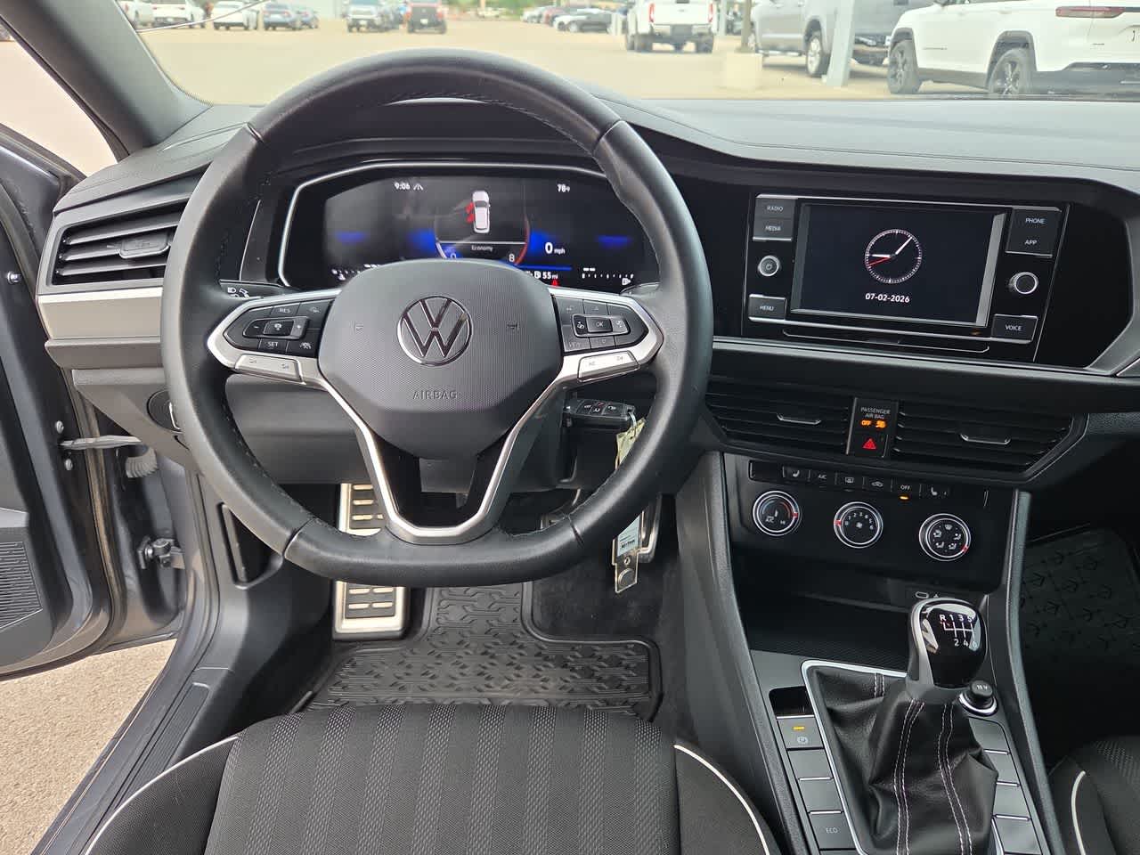 Thumbnail: 2024 Volkswagen Jetta - 14