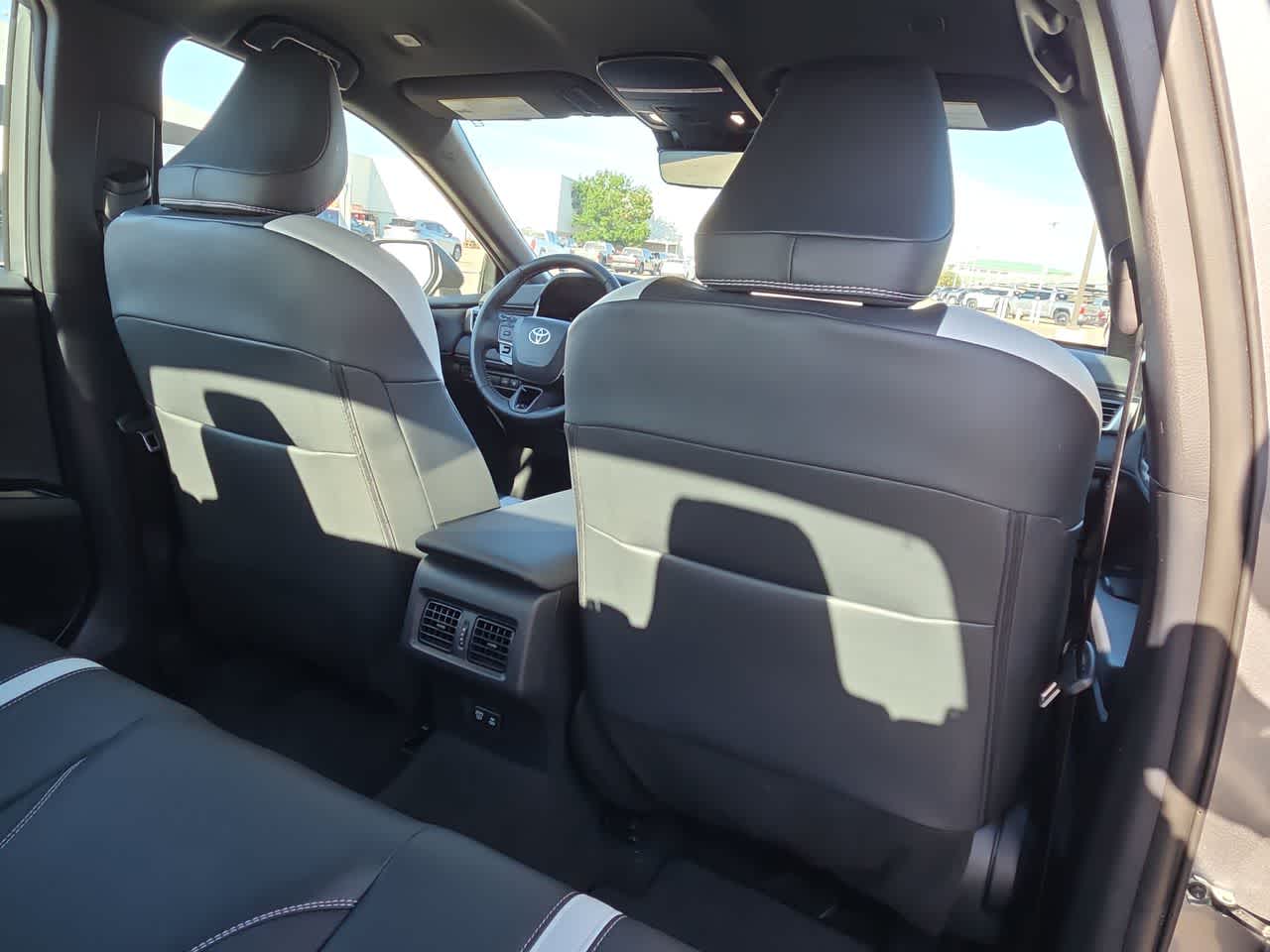 Thumbnail: 2025 Toyota Camry - 16