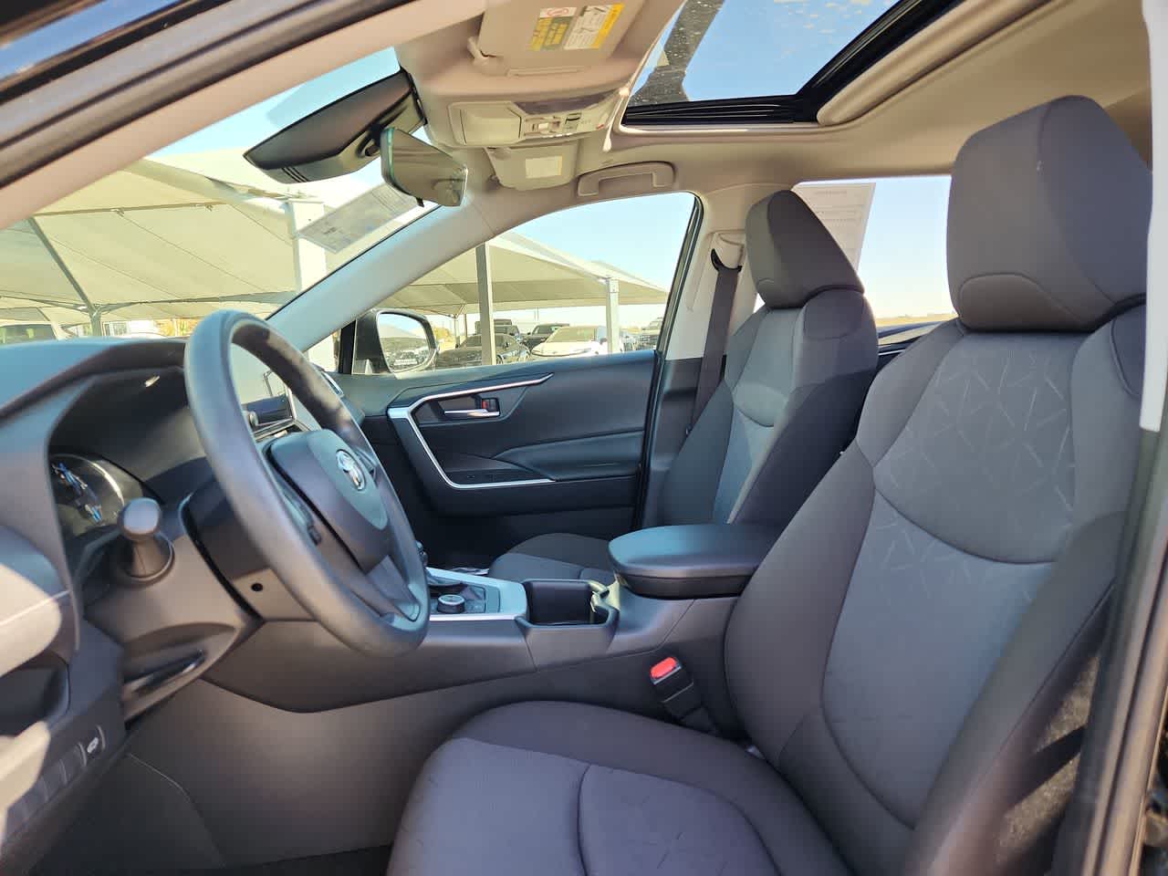 Thumbnail: 2024 Toyota RAV4 - 15