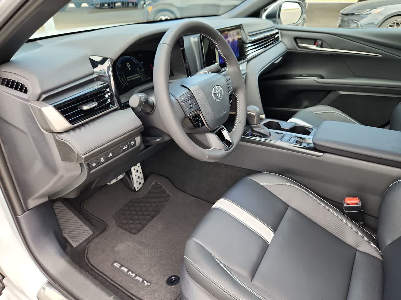 Thumbnail: 2025 Toyota Camry - 10