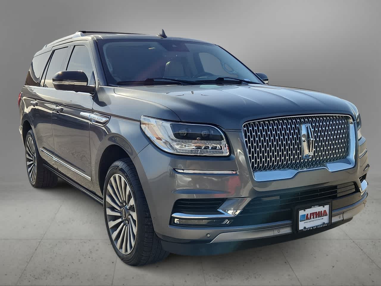 Thumbnail: 2021 Lincoln Navigator - 3