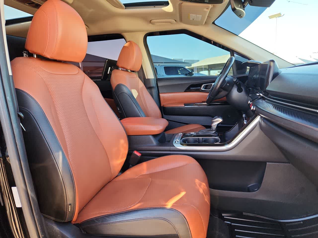 Thumbnail: 2022 Kia Carnival - 18