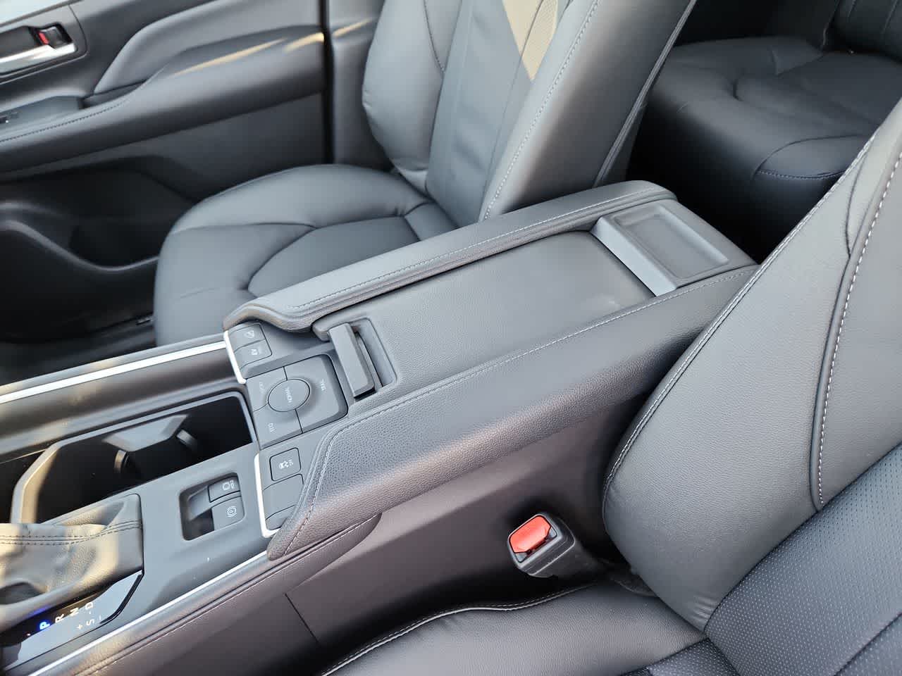 Thumbnail: 2026 Toyota Grand Highlander - 20