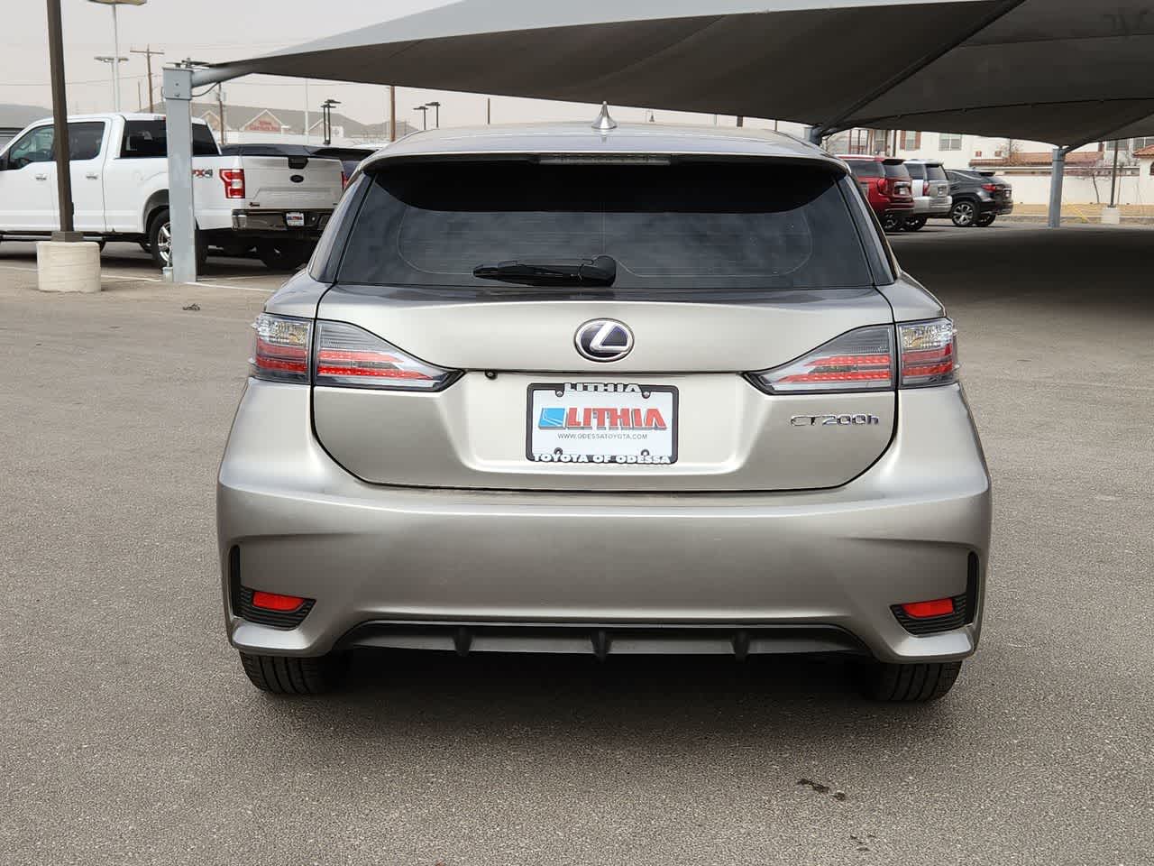 Thumbnail: 2017 Lexus CT - 13