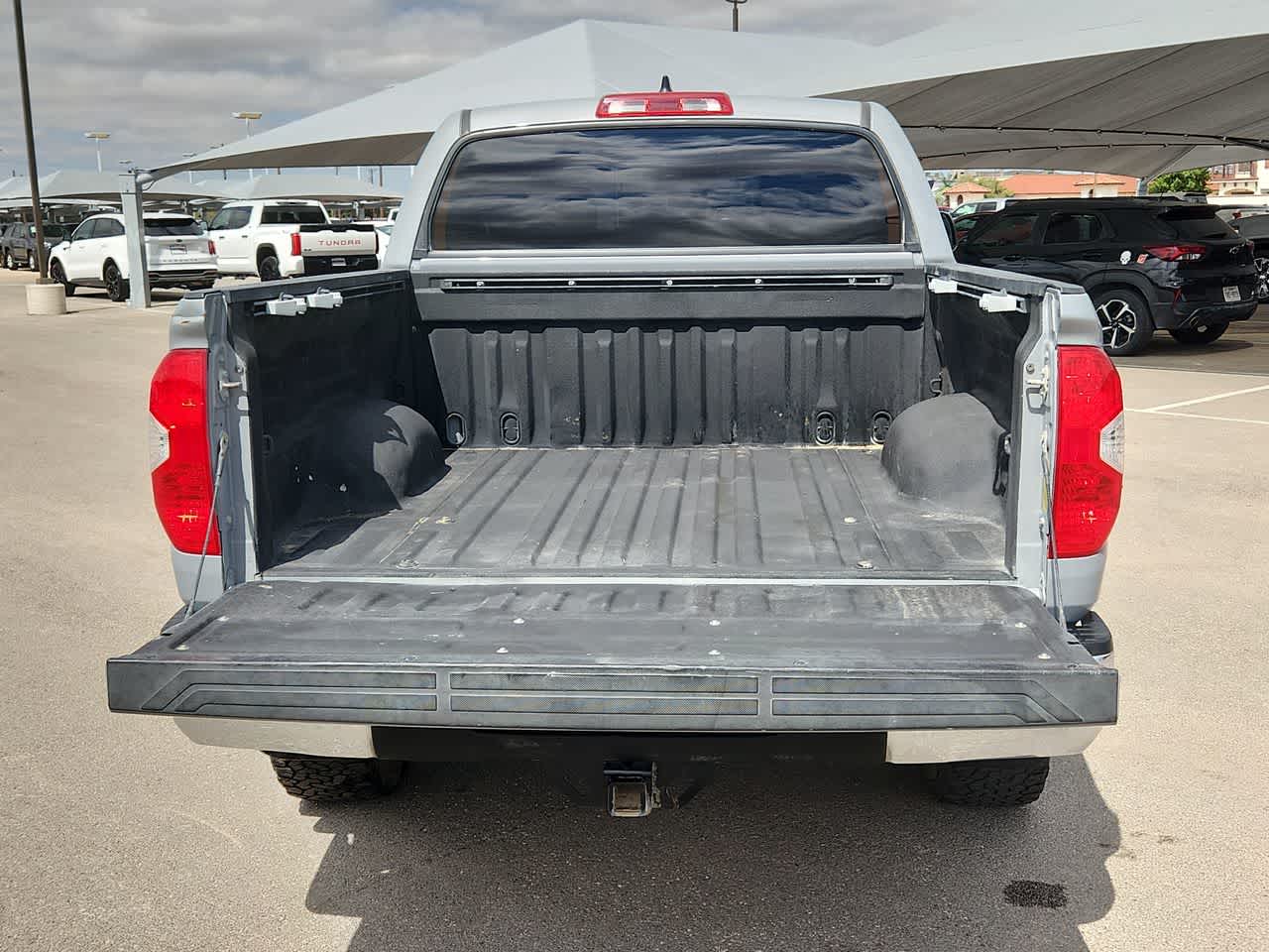Thumbnail: 2020 Toyota Tundra - 23