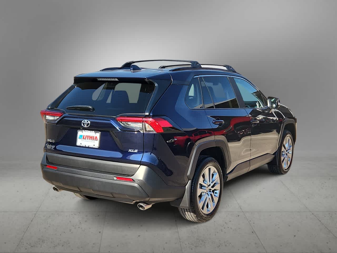 Thumbnail: 2023 Toyota RAV4 - 8