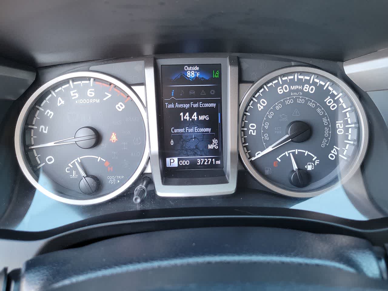 Thumbnail: 2019 Toyota Tacoma - 18