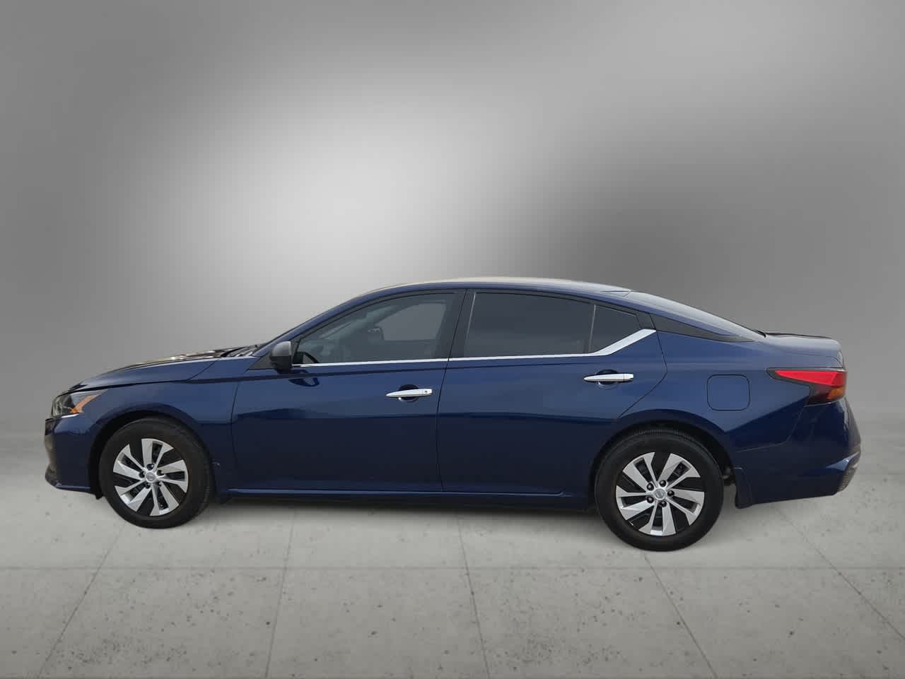 Thumbnail: 2024 Nissan Altima - 5