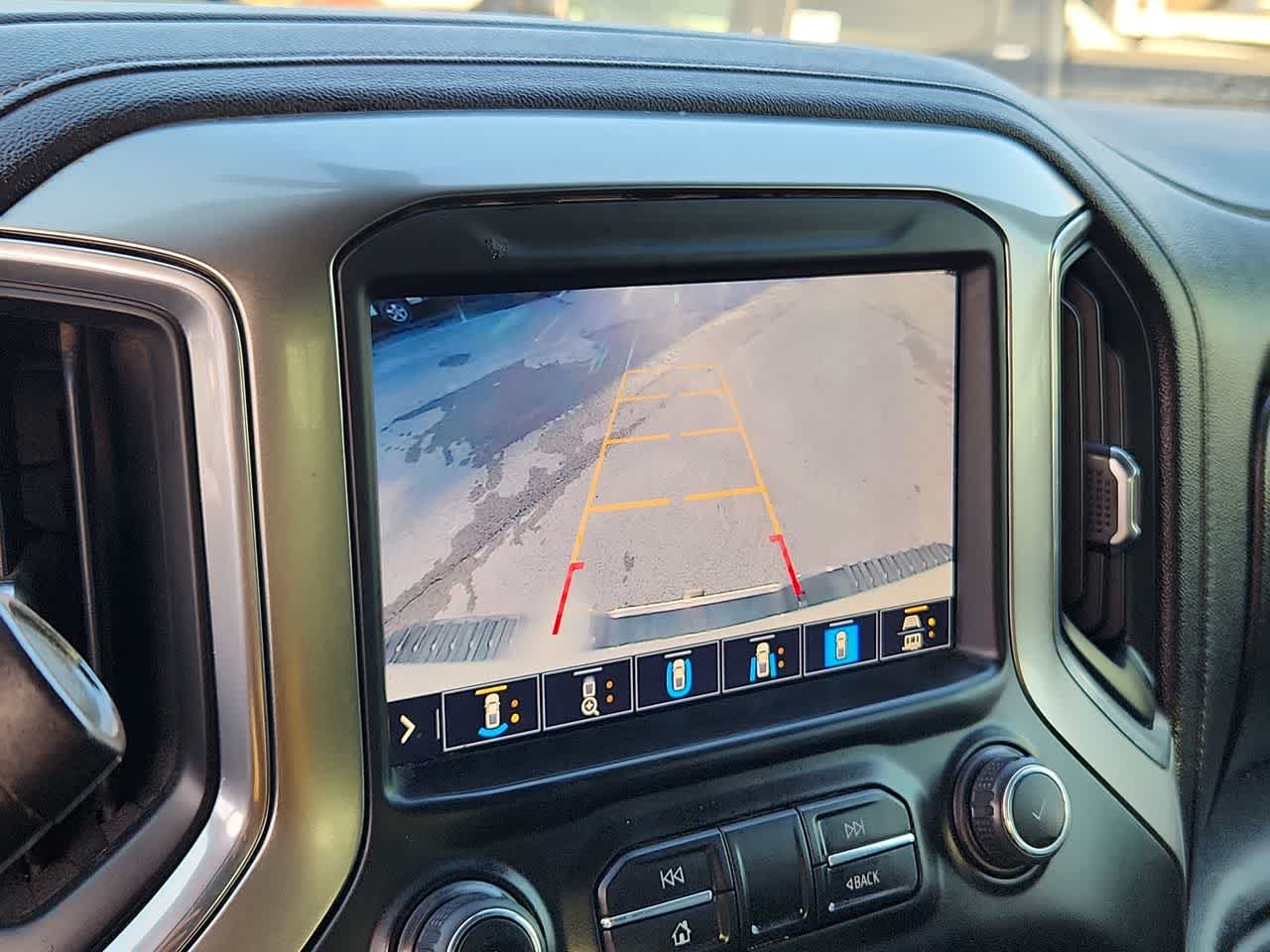 Thumbnail: 2021 Chevrolet Silverado 2500 - 25