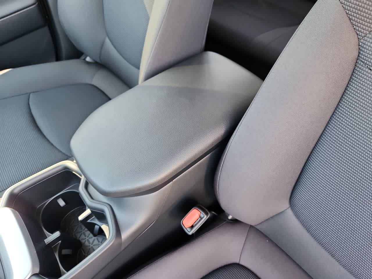 Thumbnail: 2025 Toyota RAV4 - 20