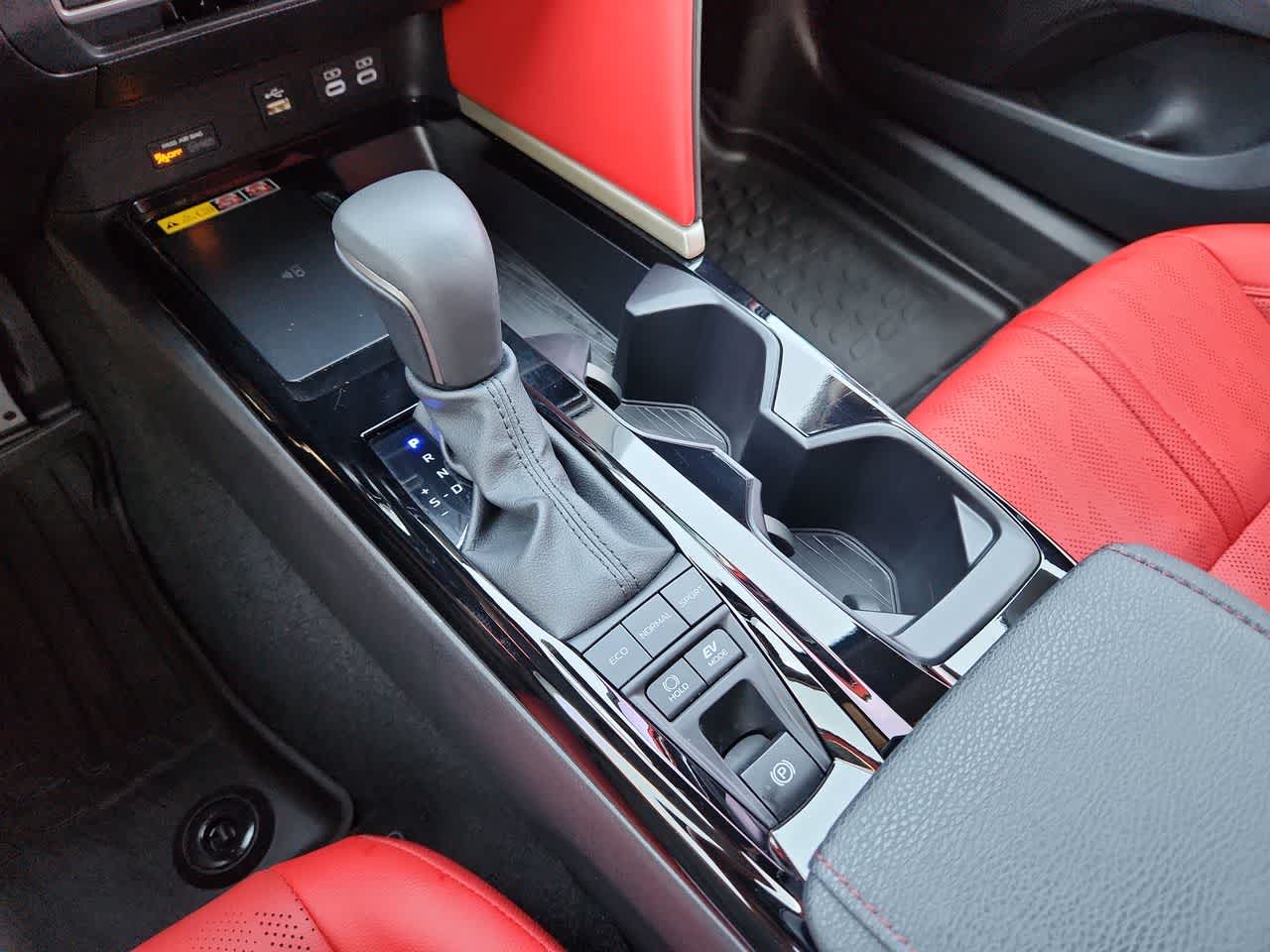 Thumbnail: 2025 Toyota Camry - 21