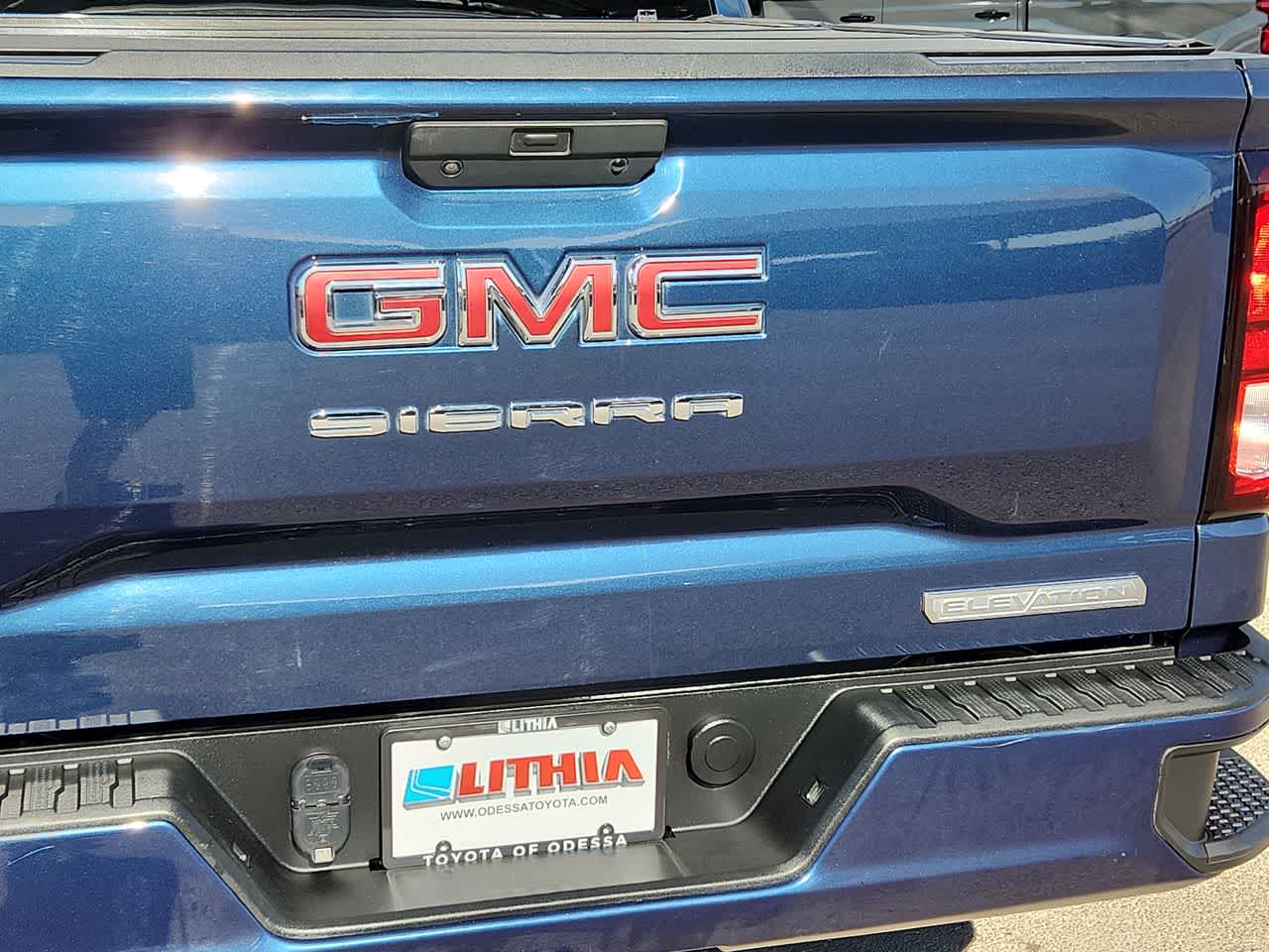 Thumbnail: 2021 GMC Sierra 1500 - 11