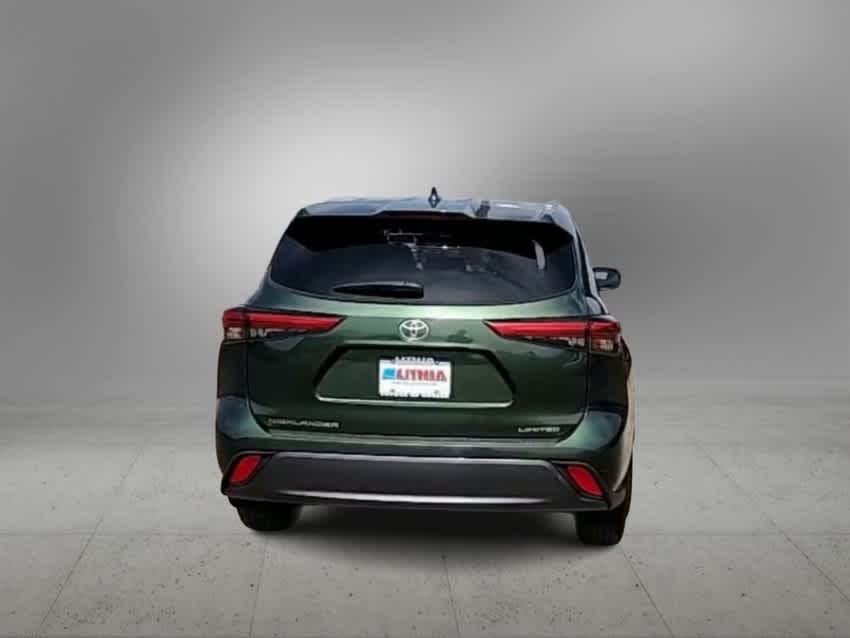 2023 Toyota Highlander Limited 7