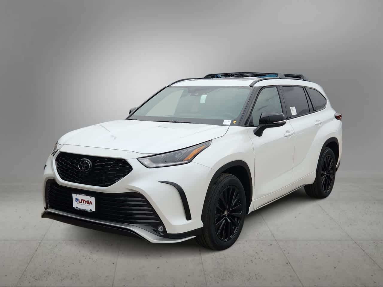 Thumbnail: 2026 Toyota Highlander - 4