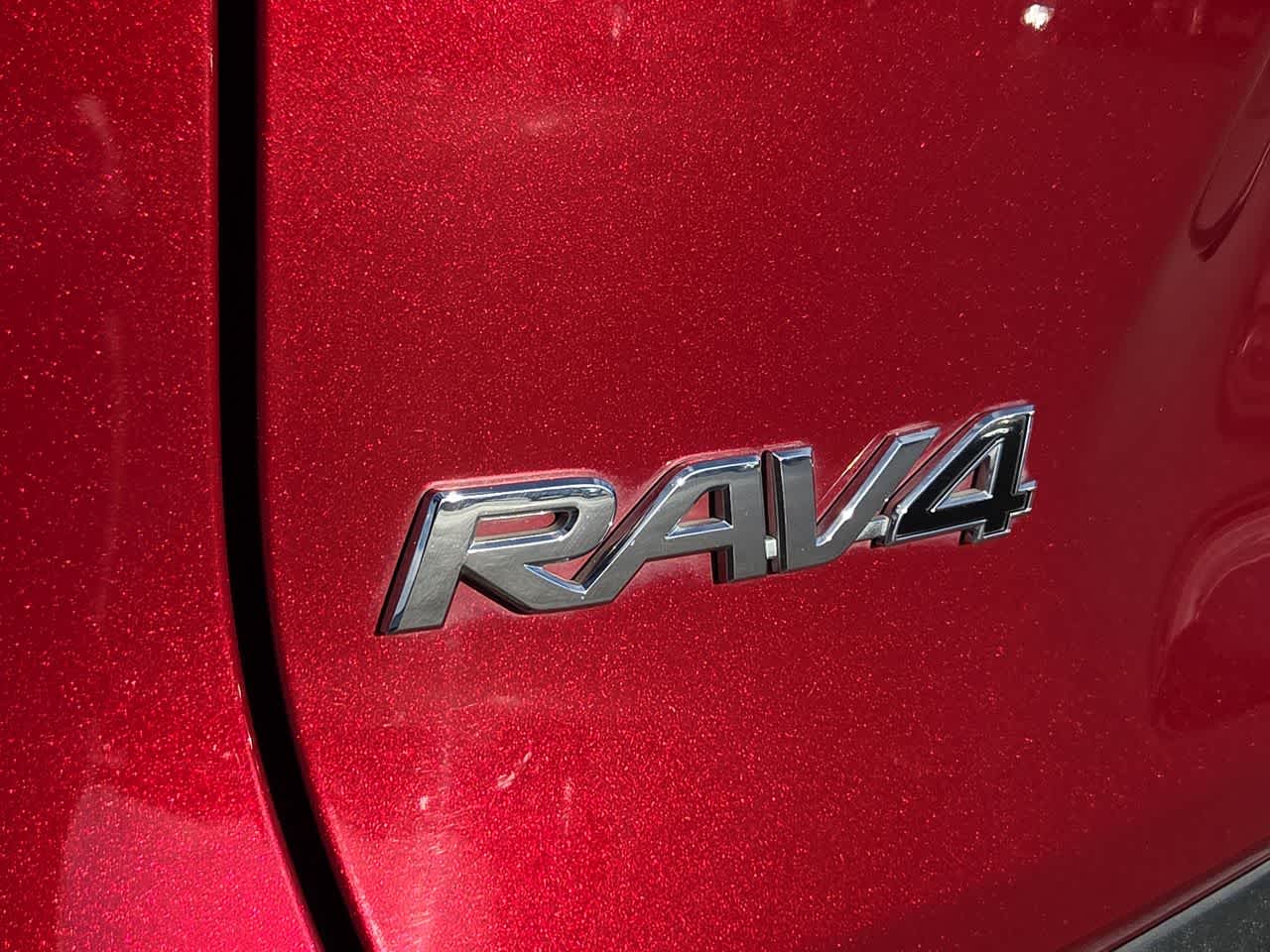 Thumbnail: 2021 Toyota RAV4 - 11