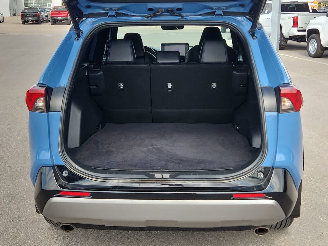 Thumbnail: 2023 Toyota RAV4 - 23
