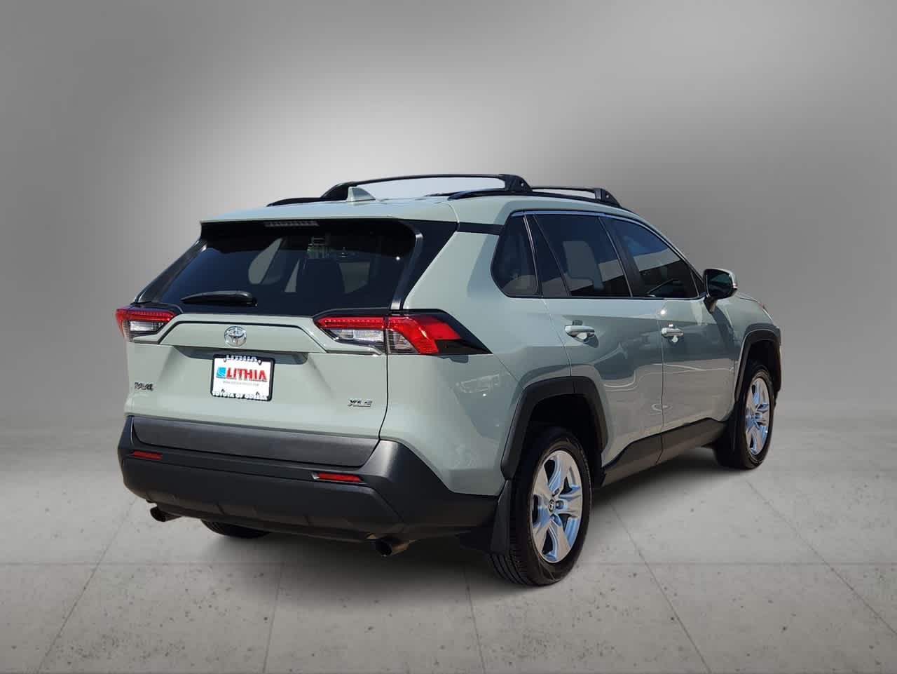 Thumbnail: 2020 Toyota RAV4 - 8