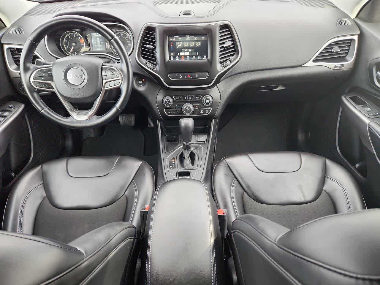 Thumbnail: 2021 Jeep Cherokee - 14