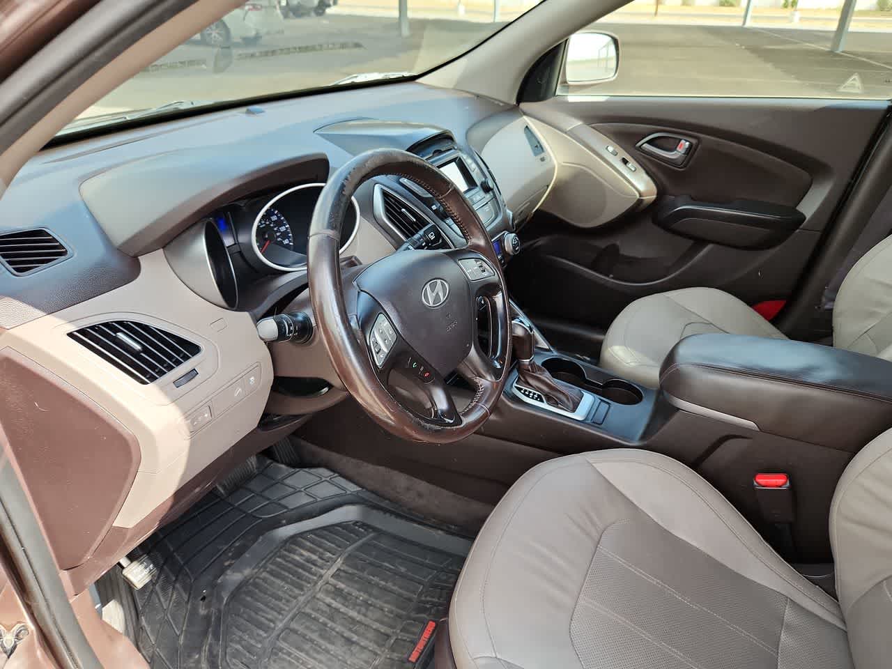 Thumbnail: 2014 Hyundai Tucson - 10