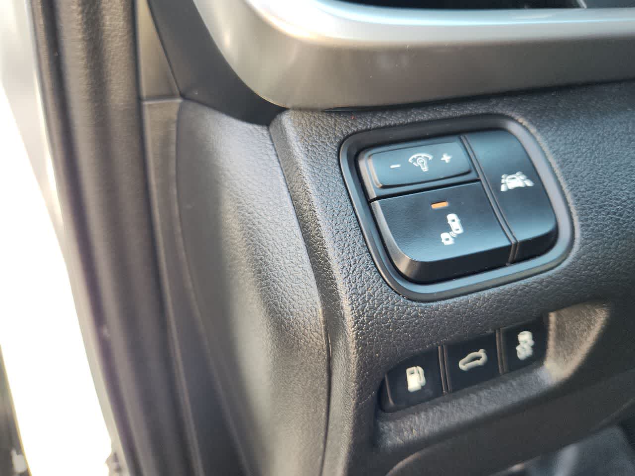 Thumbnail: 2020 Kia Optima - 17