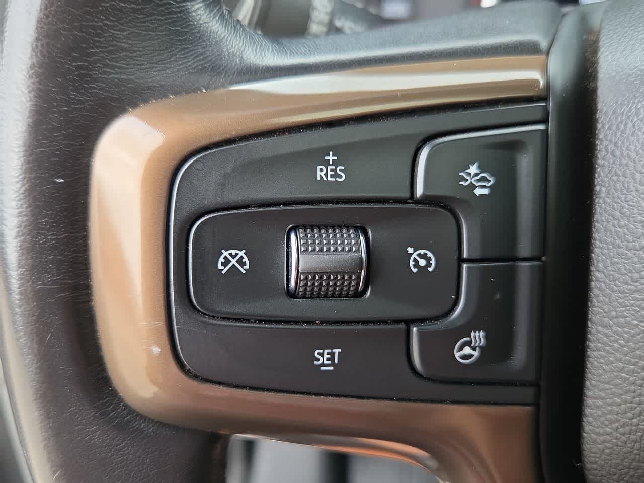 Thumbnail: 2021 Chevrolet Tahoe - 23