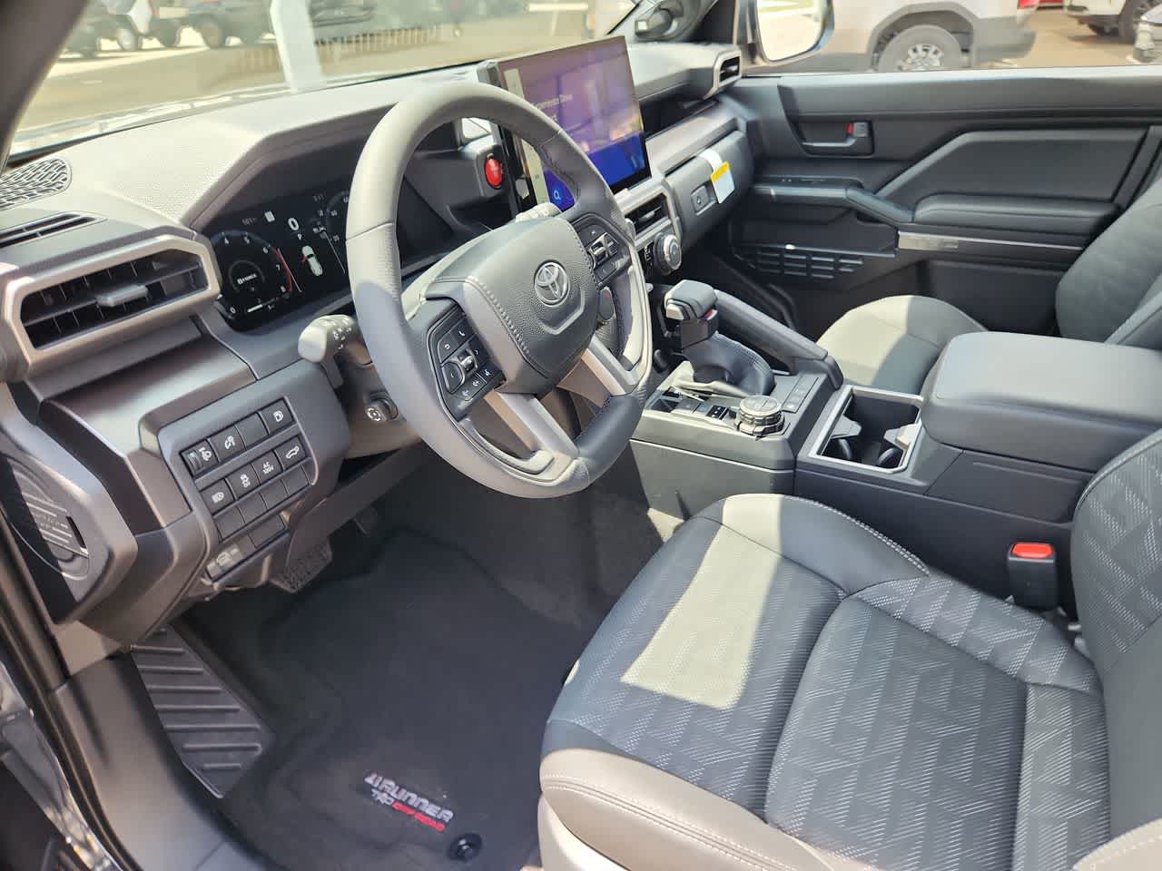 Thumbnail: 2025 Toyota 4Runner - 10