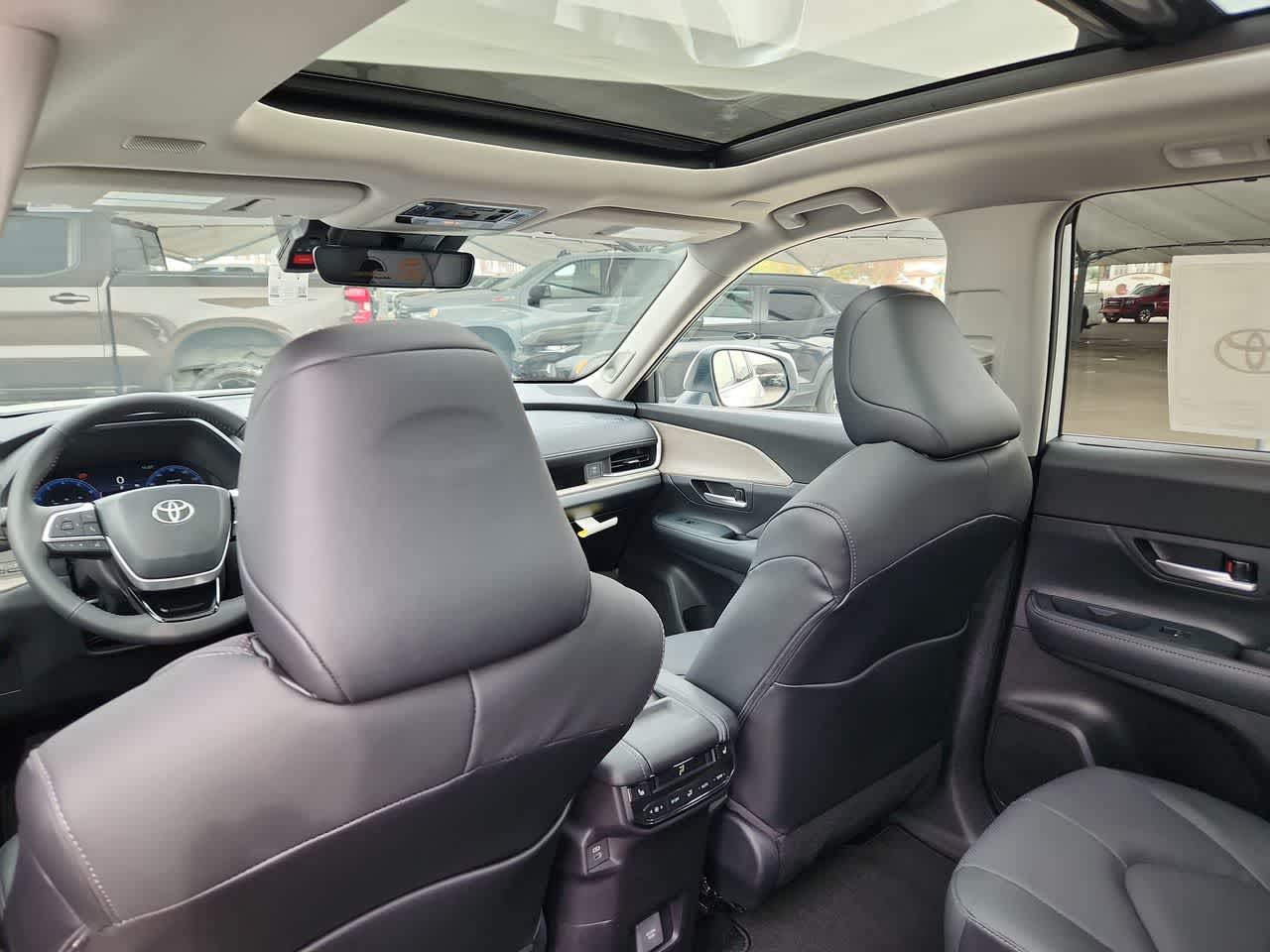 Thumbnail: 2026 Toyota Grand Highlander - 16