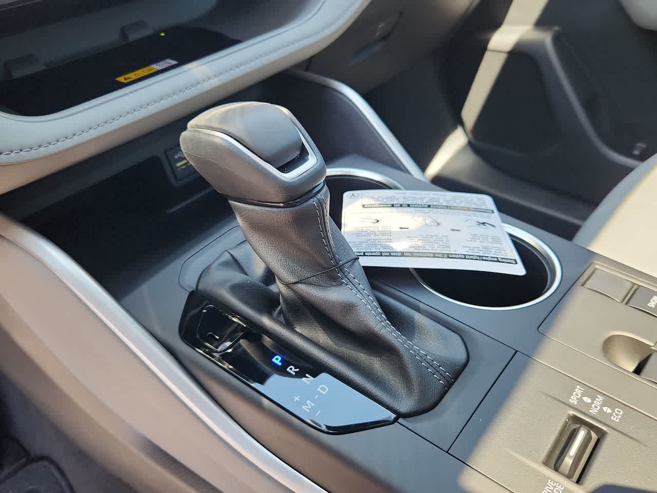 Thumbnail: 2024 Toyota Highlander - 25