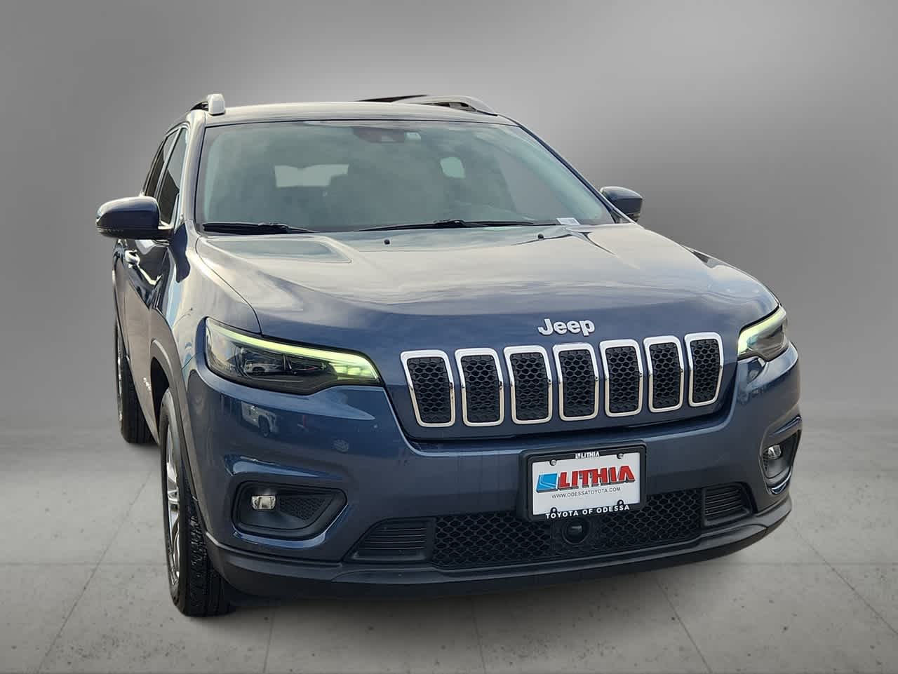 Thumbnail: 2021 Jeep Cherokee - 3